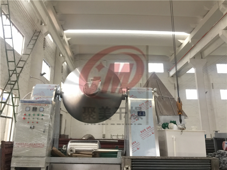 SZG-1000型雙錐回轉(zhuǎn)真空干燥機(jī)一一發(fā)貨現(xiàn)場